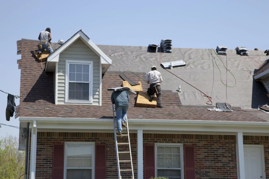 Roof replacements in Hamilton 