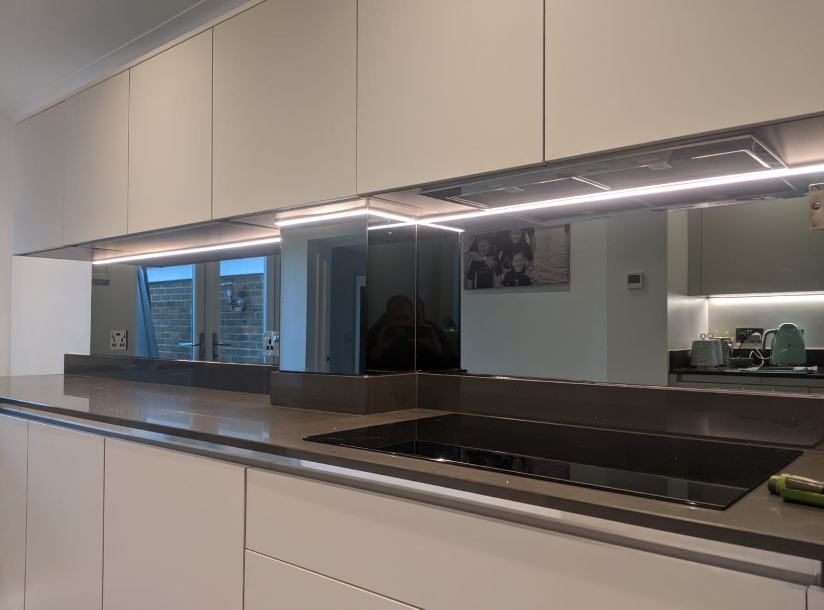 glass splashback company