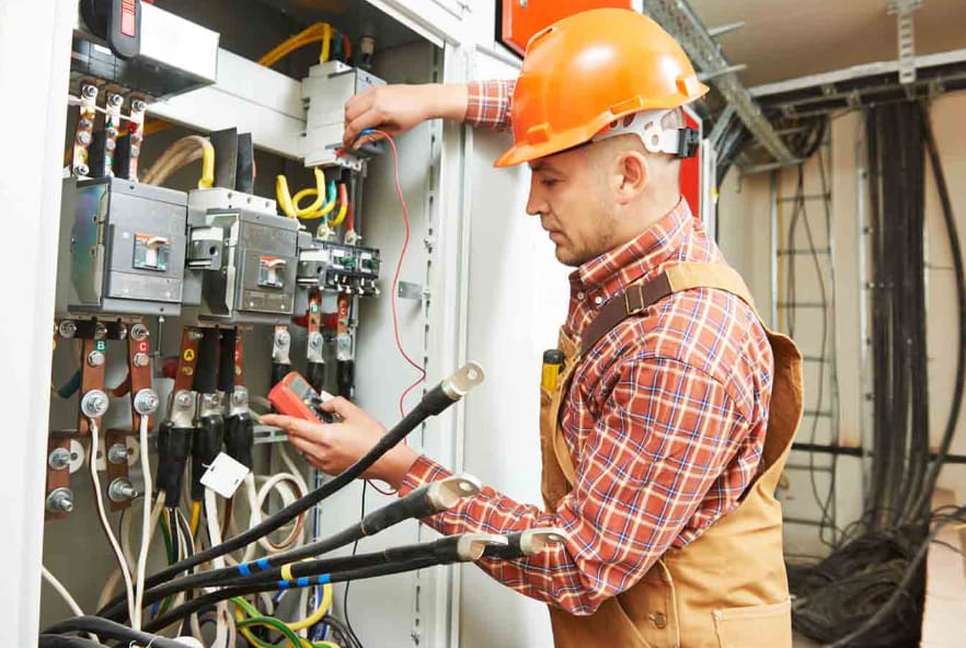 commercial electrician in Mississauga