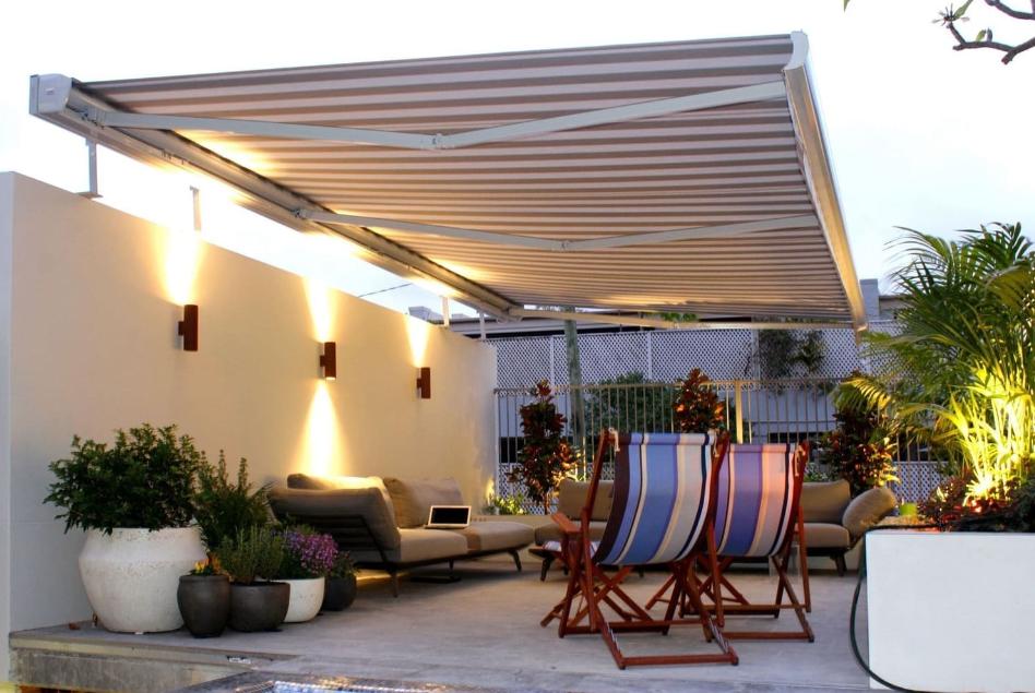 Electric outdoor awnings